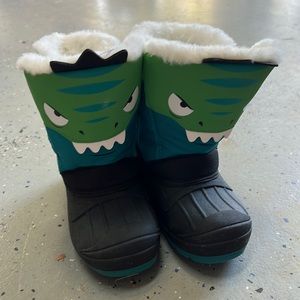 Snow boots. Cat and Jack brand. Never worn.